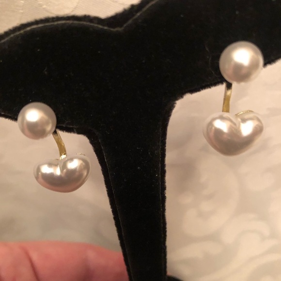 💜3/$30 Retro Faux Pearl Love Heart Dangling Earrings Studs Removable Heart - Picture 8 of 9